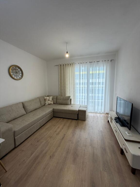 Jepet me qera apartment 2+1+2 Te Univers City