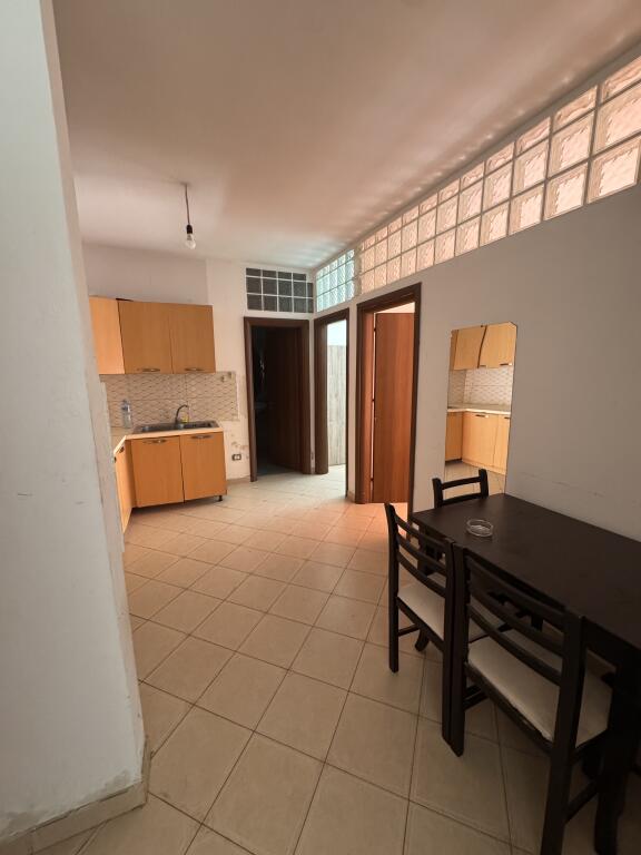 Apartament 2+2+ballkon Astir 350 euro