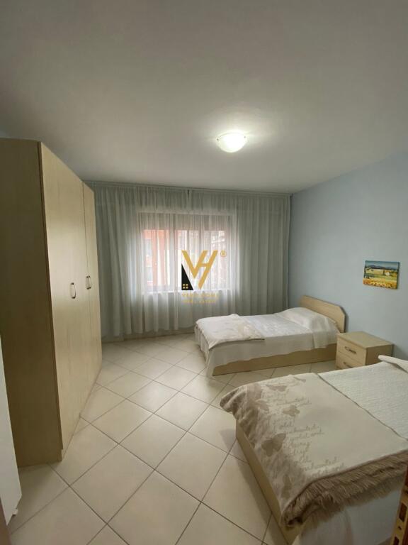 APPARTAMENTO 2+1+2 IN AFFITTO IN VIA BARRIKADAVE 70.000 LEKE