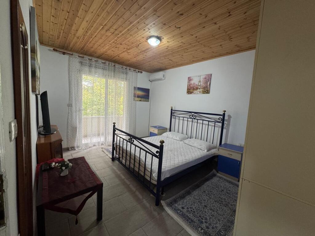 Rent Apartment 1+1, Kombinat, Tirana