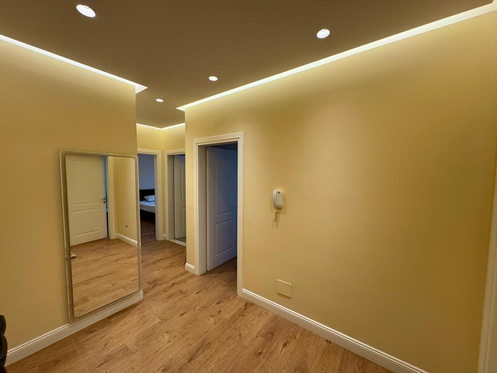 Jepet Me Qira Apartament 2+1 Prane UET 600 € /Muaj