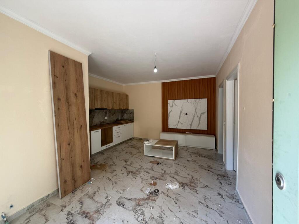 OFROHET PER SHITJE APARTAMENT 1+1 , NE SHKEMBIN E KAVAJES