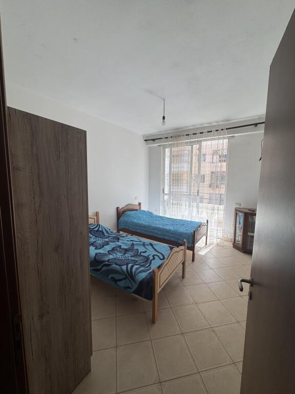 Apartament 2+2+ballkon Astir 350 euro
