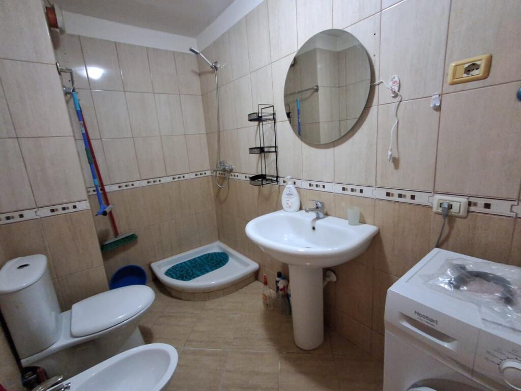 Jepet apartament 1+1 me qera ne Yzberish!