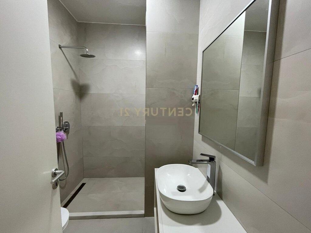 Jepet Apartament 2+1 per Qira prane Shkolles "Mihal Grameno"