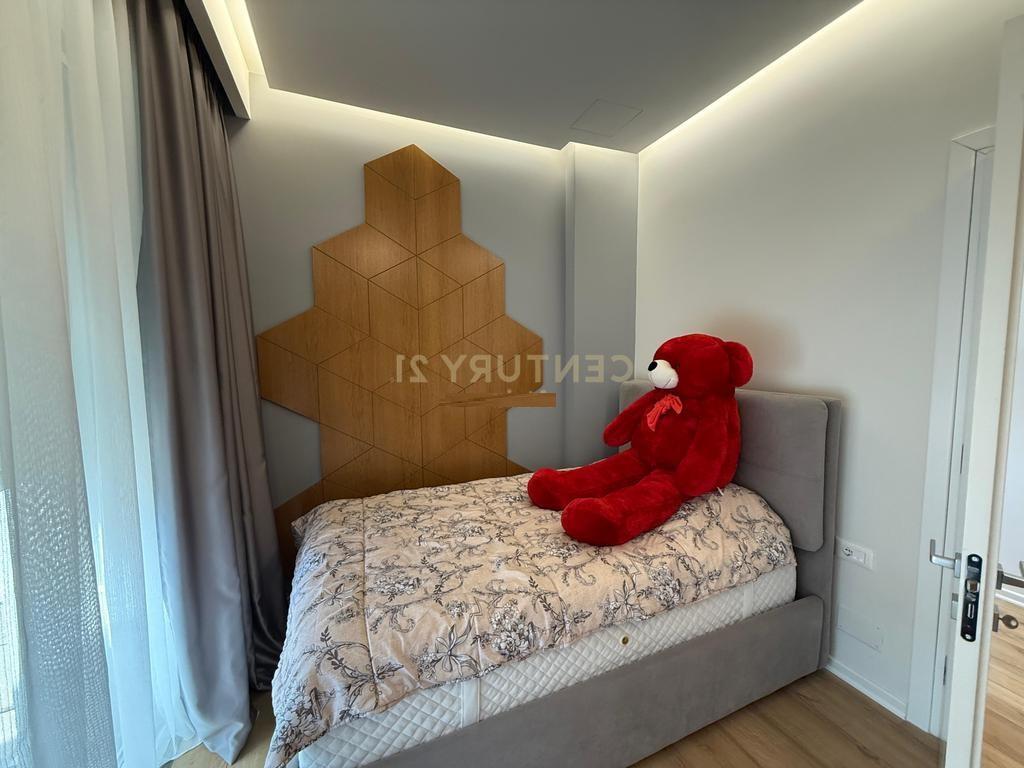 APARTMENT FOR RENT 3+1+2+VERANDA+3 PARKING SPACES !