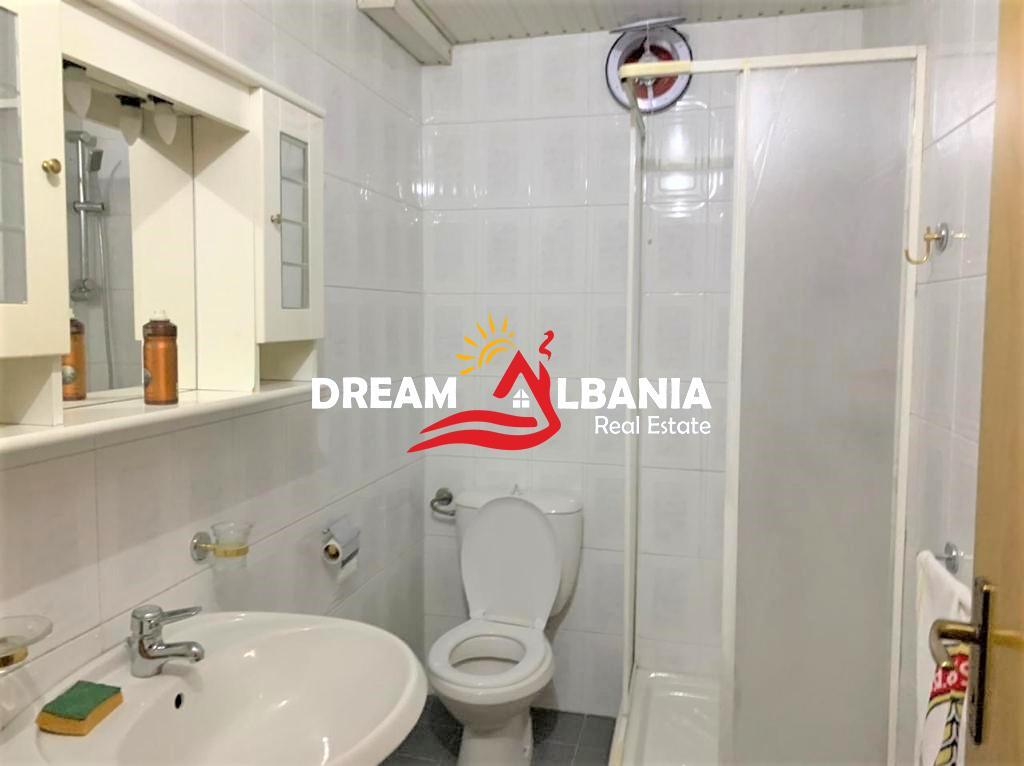 Apartament 2+1 me qera tek Rruga Fortuzi prane Shkolles Jeronim De Rada ne Tirane (ID 4239045 )