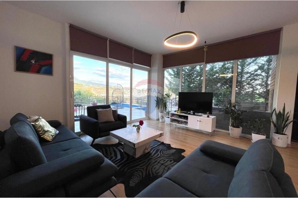 Villa with pool for rent Farke Lake