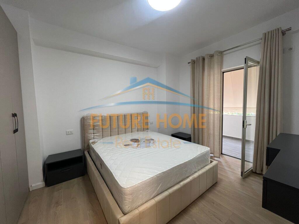 Qira, Apartament 2+1+2, Zogu i Zi