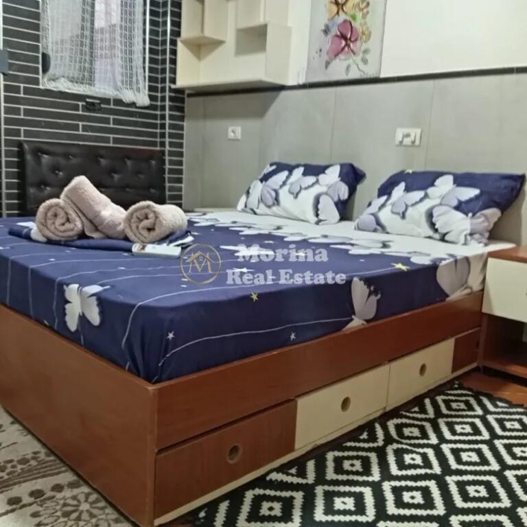 Qera, Apartament 1+1,Bulevardi I Ri , 450  euro/muaj