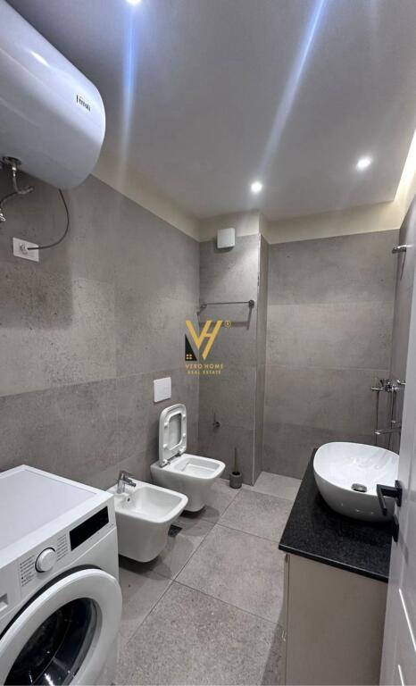 JEPET APARTAMENT 1+1+BLK ME QERA TE STACIONI I TRENIT 620 EURO