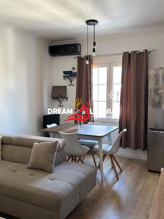Super Apartament 1+1 ne Shitje tek Myslym Shyri, prane Shkolles Pjeter Budi ne Tirane (ID 4119446)