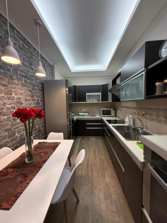Apartment 2+1 for rent, Kavaja Street
