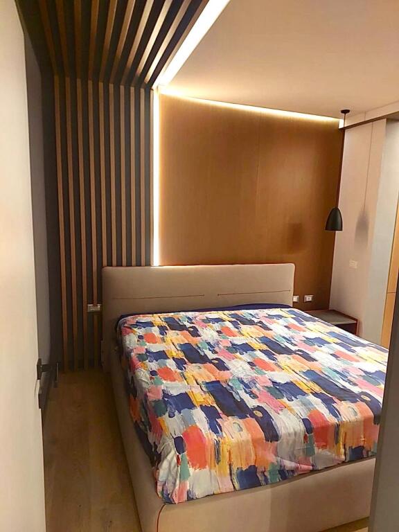 Jepet me qira apartament 2+1+2+post parkimi tek Liqeni Thate