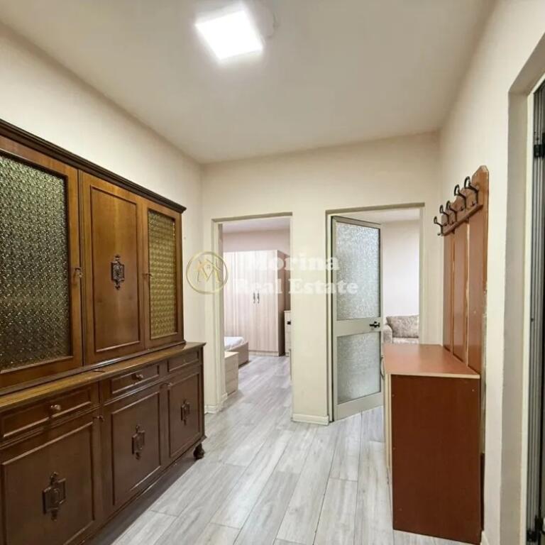 Apartament 1+1, ne Rrugen Myslym Shyri, prane Karburantit, Cmimi 147000 Euro.