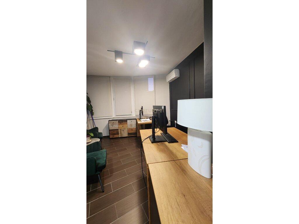 Jepet me qira per zyre apartament 2+1+2 tek Rruga e Kosovareve. 800 € /Muaj