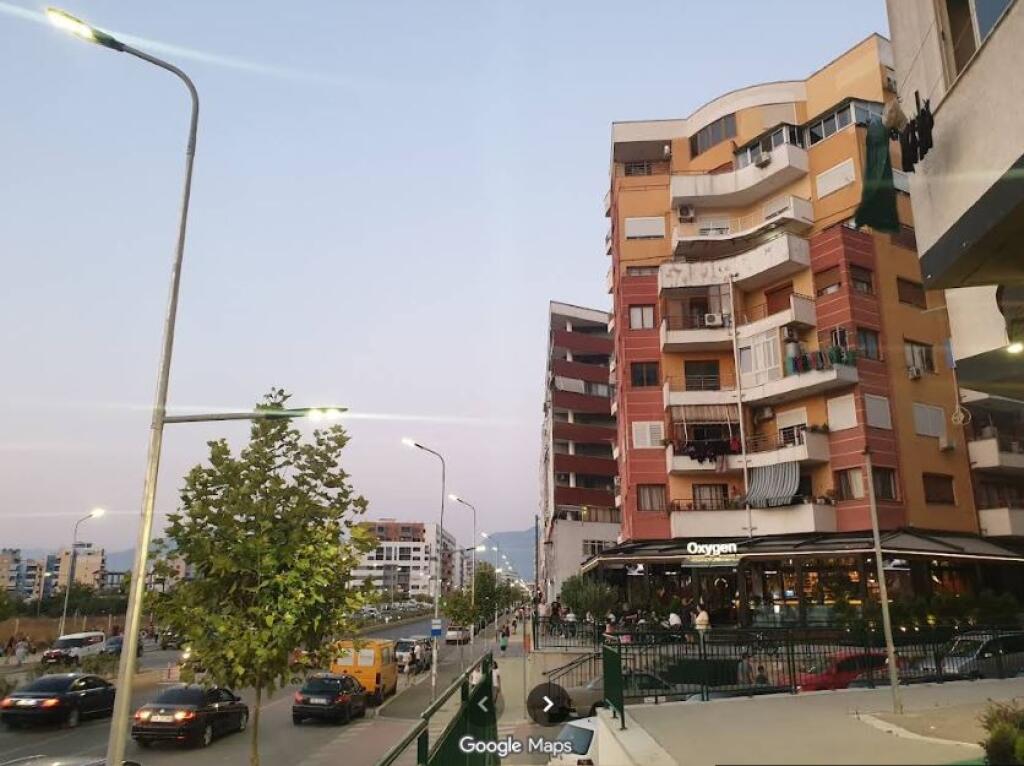 Dyqan me qera , Yzberisht (ID 42711139)