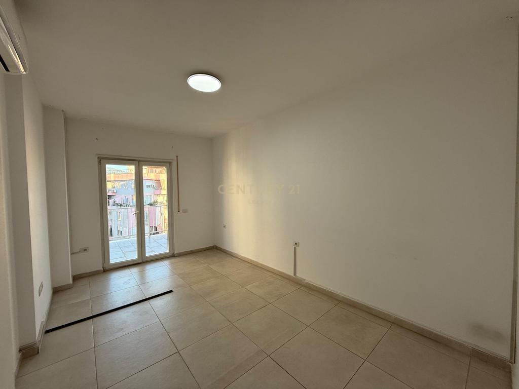 Apartment 2+1+2 for Rent on Barrikadave Street, Tirana