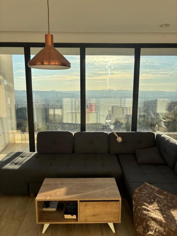 Jepet super apartament 2+1+2+parkim ne Dajt , tek rezidenca La Panoram