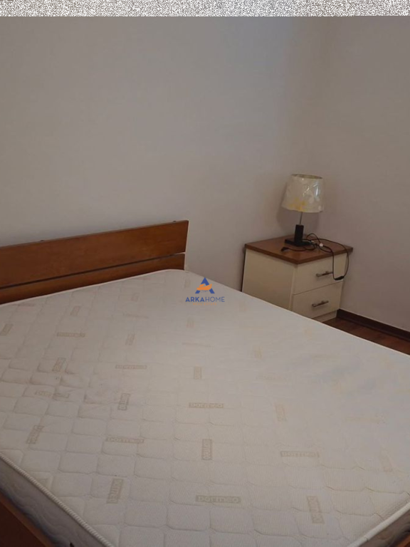 VENDESI APPARTAMENTO 2+1 "VICINO ALLA SCUOLA OSMAN MYDERIZI, CITTÀ STUDENTI" 140.000 EURO