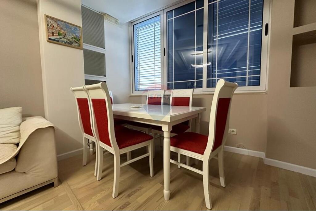 Jepet me qira apartament 1+1 tek Eleonora!