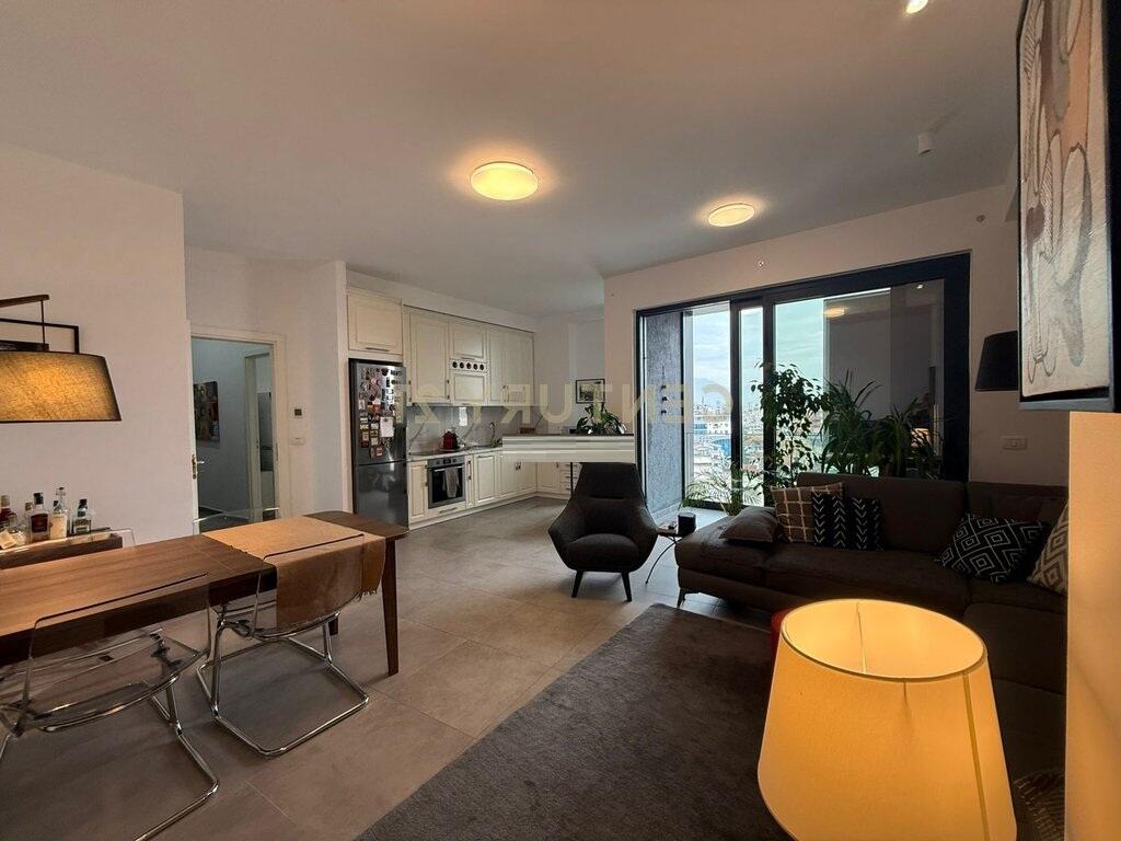 APPARTAMENTO 2+1+2 PRESSO PARK GATE RESIDENCE