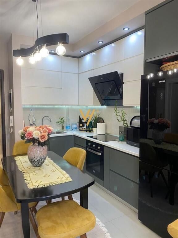 JEPET APARTAMENT 1+1+BLK ME QERA TE STADIUMI DINAMO 900 EURO