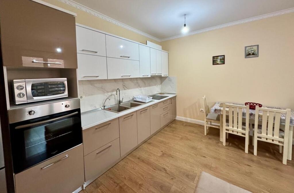 Jepet Me Qira Apartament 2+1 Prane UET