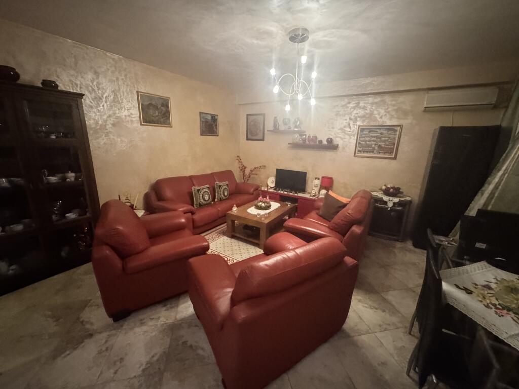 🏠 Shitet Apartament 2+1+bllk pranë Gardës dhe Juridikut