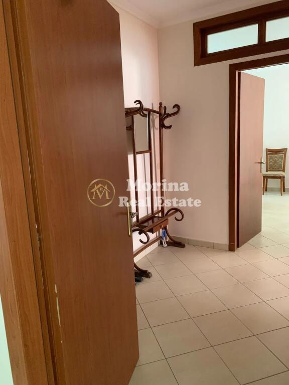 Qera, Apartament 2+1,Yzberisht , 500 euro/muaj