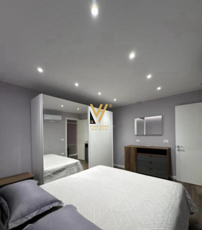 JEPET APARTAMENT 1+1+BLK ME QERA TE BLV ZOGU I PARE 800 EURO