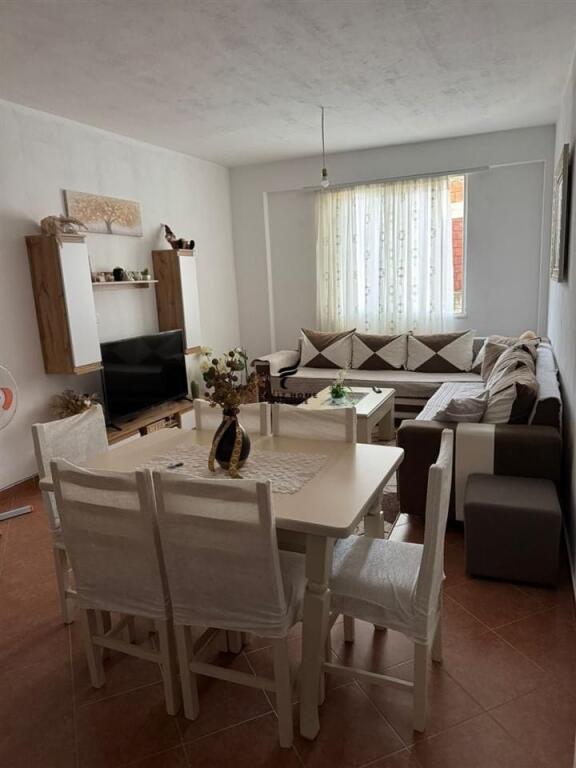 APARTAMENT ME QERA 2+1 FRESK 42.000 LEKE