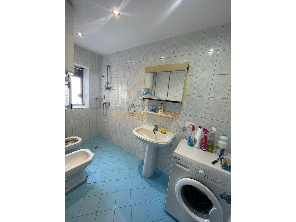 Shitet, Apartament 1+1, Pazari i Ri