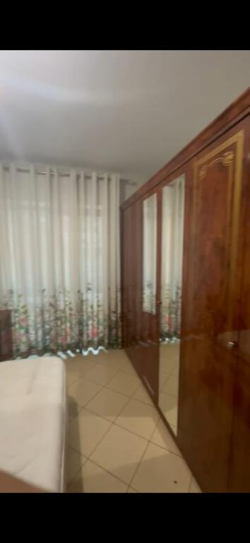 Super ap 2+1 tek stacioni trenit