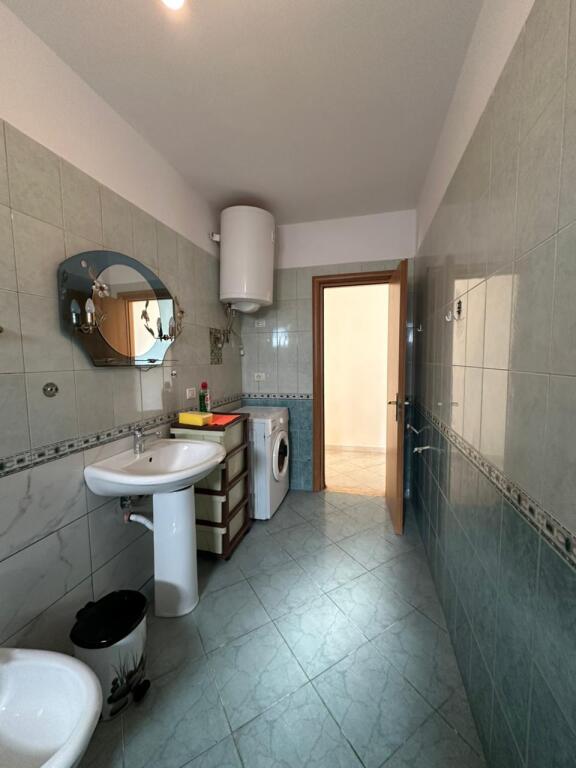 Apartament 2+1 ne shitje Kompleksi Majleziani