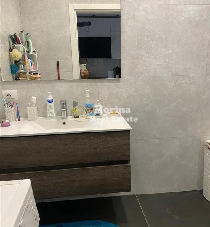 Qira Apartament 1+1,Stadiumi Dinamo, 900 Euro.