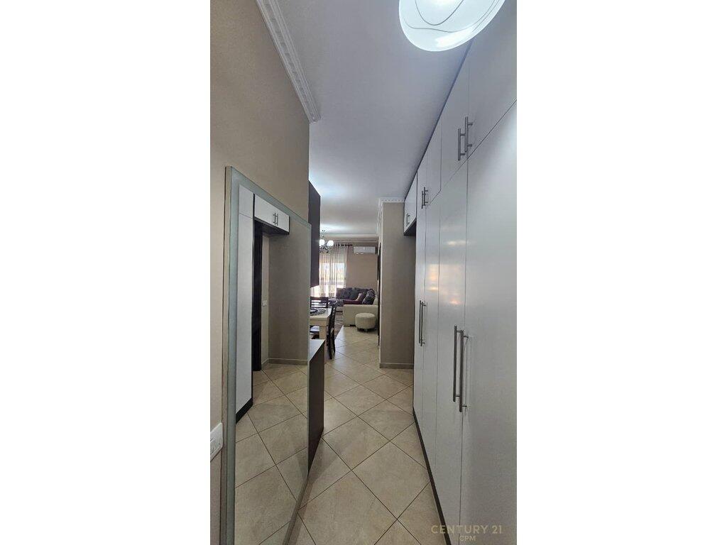 Apartament 1+1 me Qira te Kompleksi Magnet, pranë 21 Dhjetorit