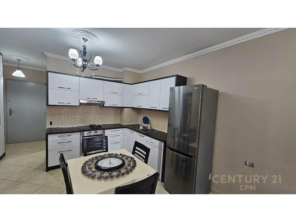 Apartament 1+1 me Qira te Kompleksi Magnet, pranë 21 Dhjetorit