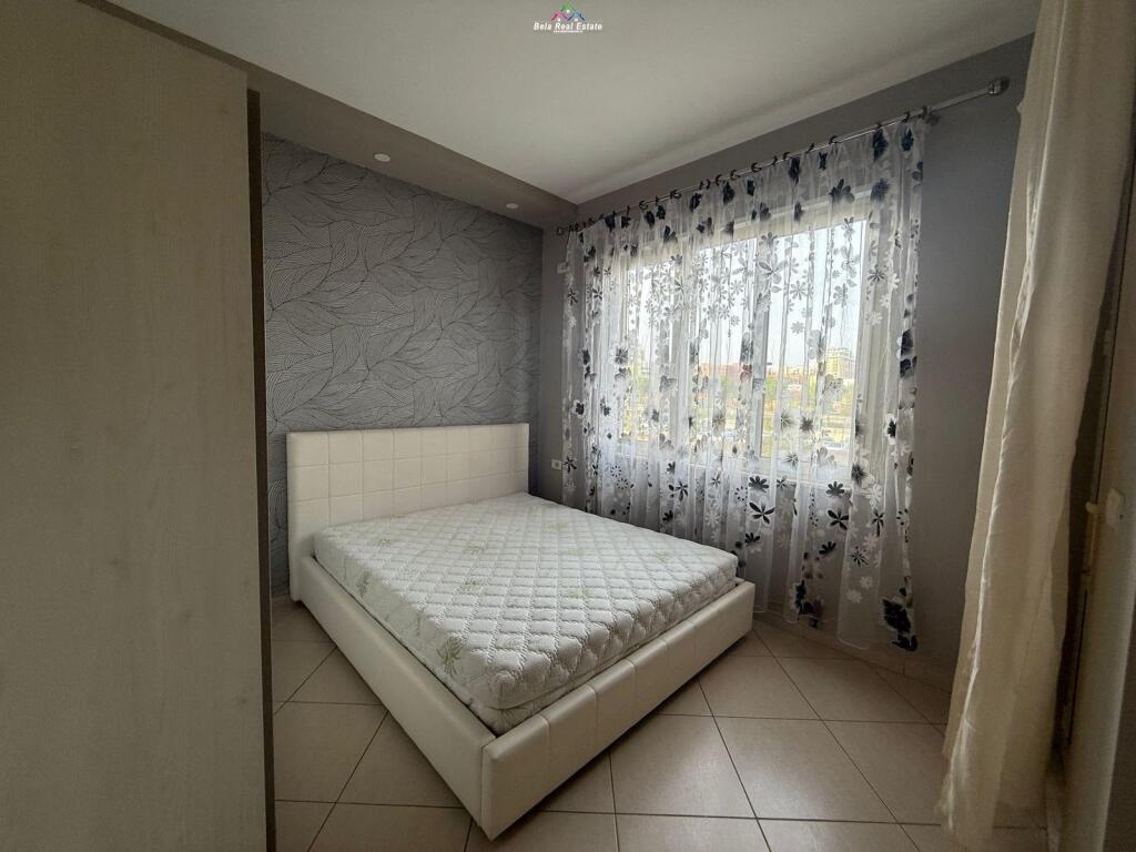 Apartament Me qera 2+1+post parkim Tek Stacioni i Trenit ( ID B2201541) Tirane