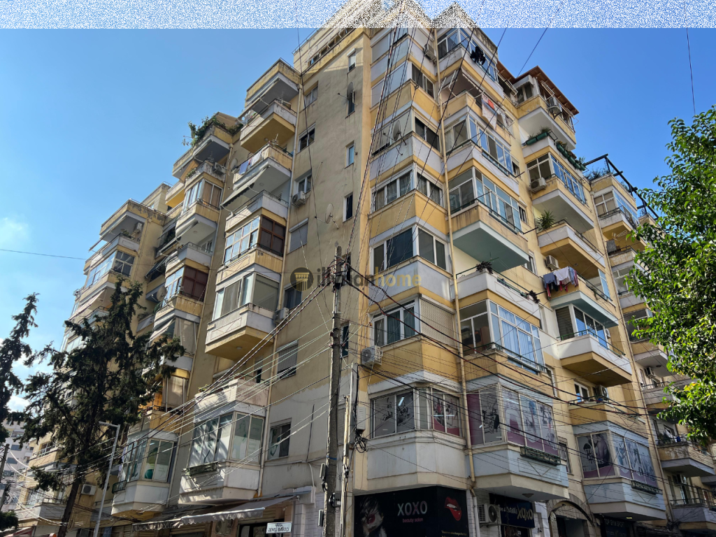 Shitet Apartament 2+1+2 Ballkone, “Rruga e Barrikadave”, Tiranë
