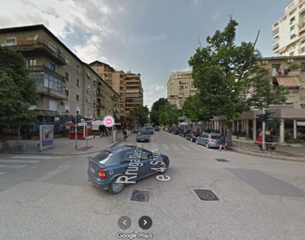 Locale ufficio in affitto nella zona di Blloku vicino all'Assemblea a Tirana(42611289)