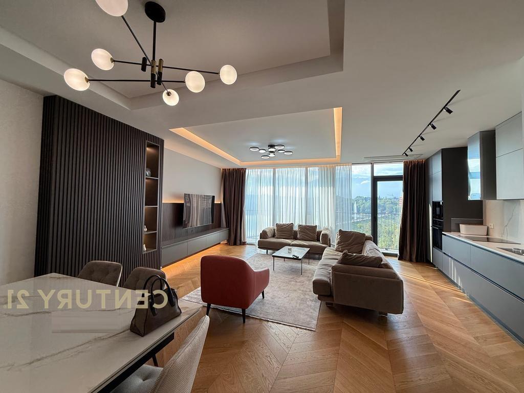 JAPIM ME  QIRA APARTAMENT +POST PARKIMI TEK REZIDENCA LAKE VIEW!