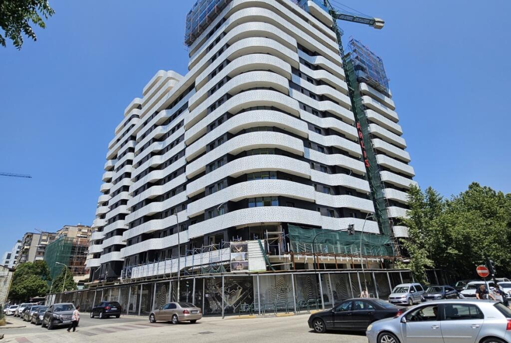 Apartament 2+1+2 për Shitje – Corner Residence