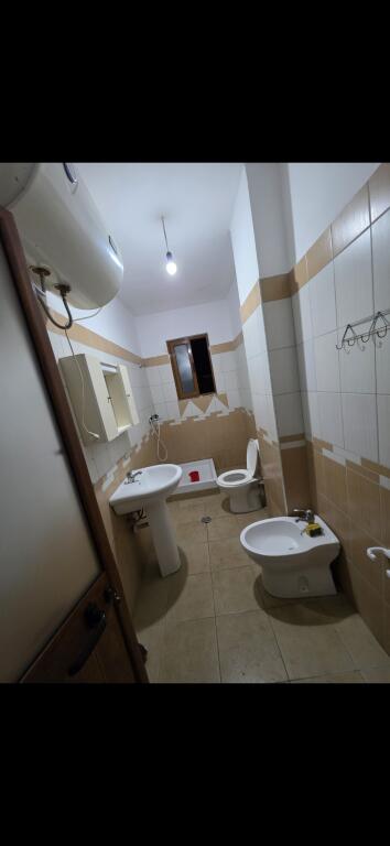 Fresk Jepet Apartament 2+1 Me Qera