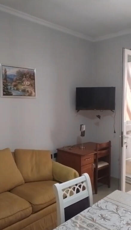 Qera, Apartament 1+1+Bllk, Spitali Amerikan 2, 450 euro/muaj