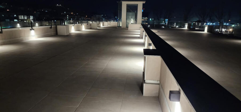 Godine 2 Kateshe Multifunskionale Me Qera ne Mezez (ID BM243) Tirane