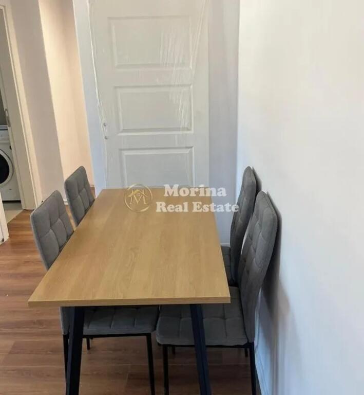 Qera, Apartament 1+1 Pazari i Ri, 600 euro/muaj