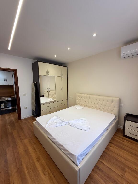Shitet apartamenti 1+1, Durres, Plazh