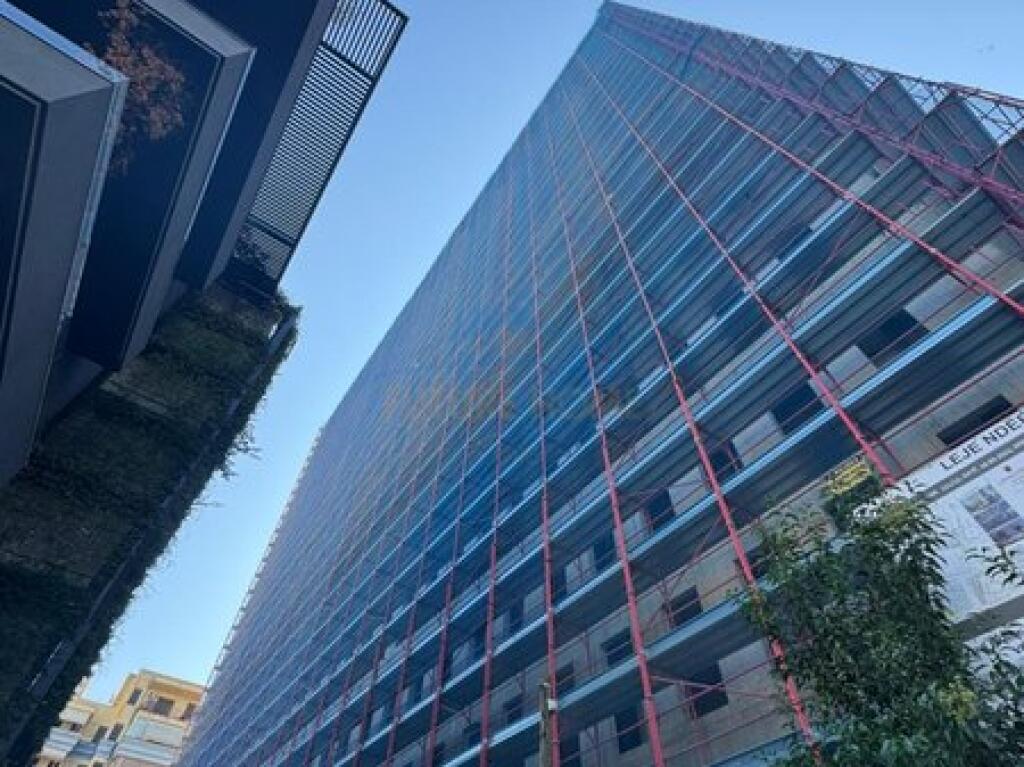 Shitet , Apartament Duplex 4+1 , Komuna Parisit