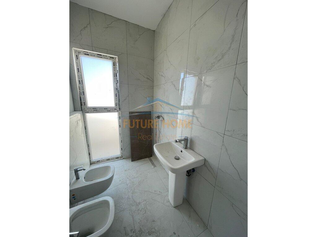 Shitet, Apartament 1+1, Unaza e Re
